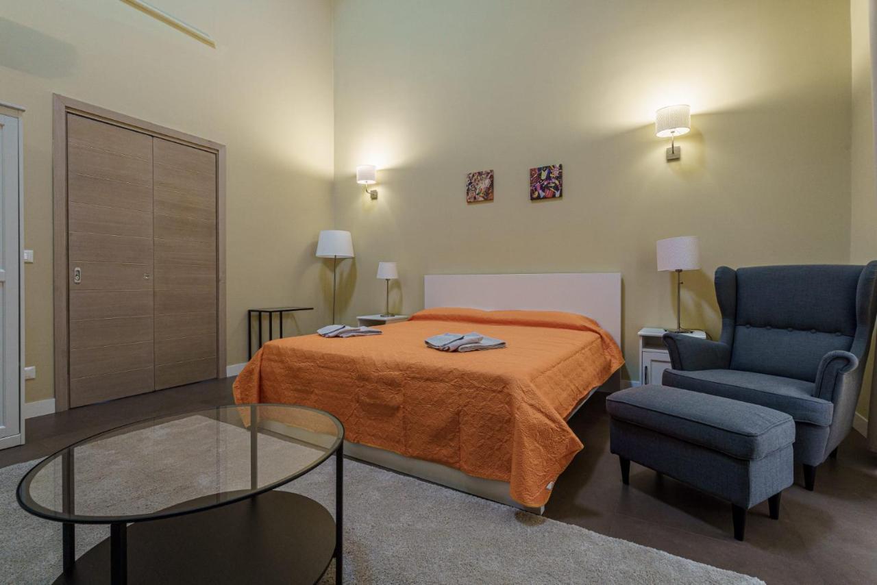 Holiday In Home Suite Archimede Catania Exterior foto
