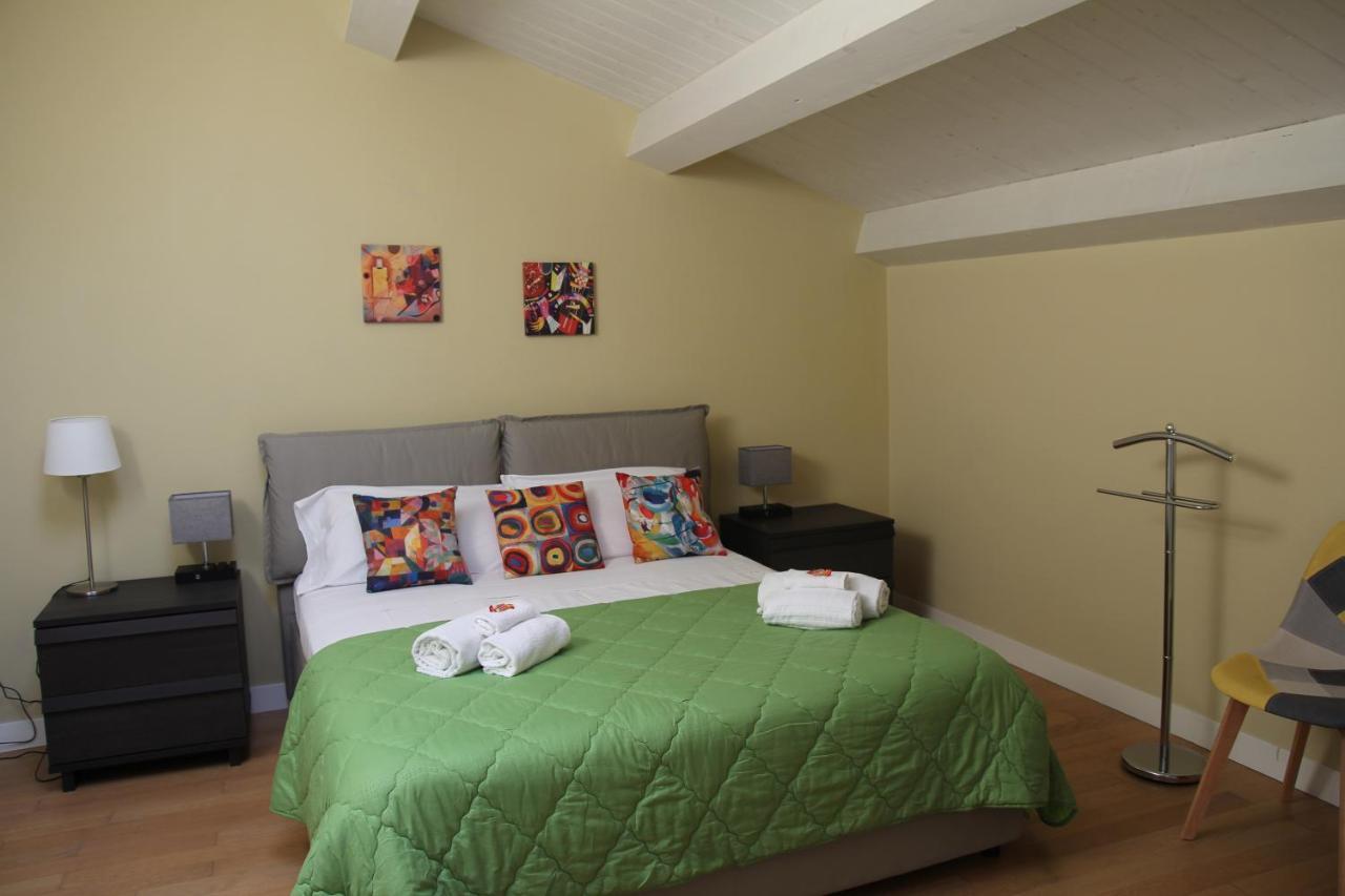 Holiday In Home Suite Archimede Catania Exterior foto